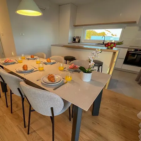 Zadar Premium 公寓 *