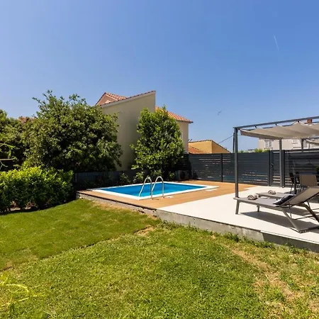 公寓 Zadar Premium *